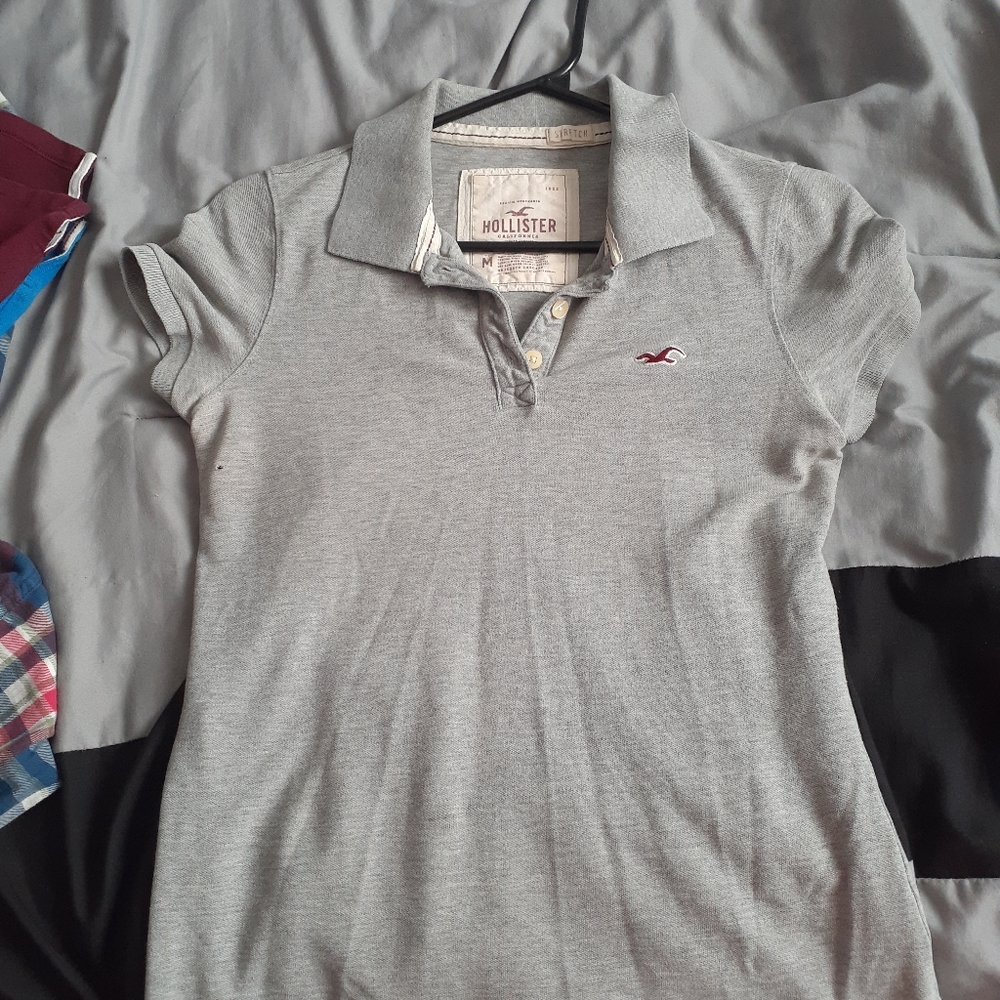 Hollister Polo Size M